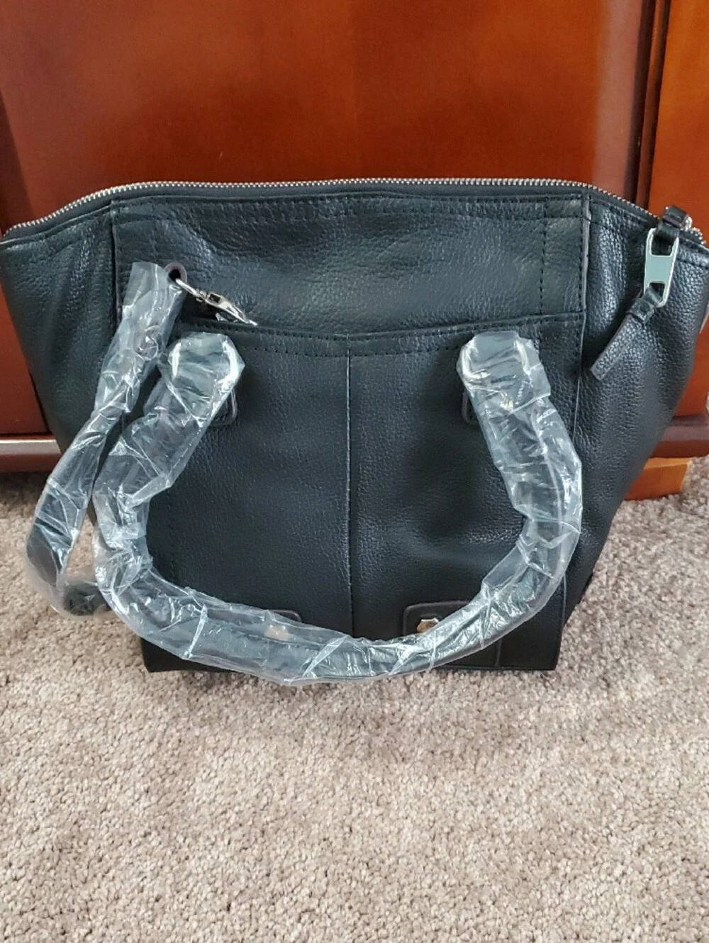 BRAND NEW!!  TIGNANELLO Genuine Leather Tote Bag - Black